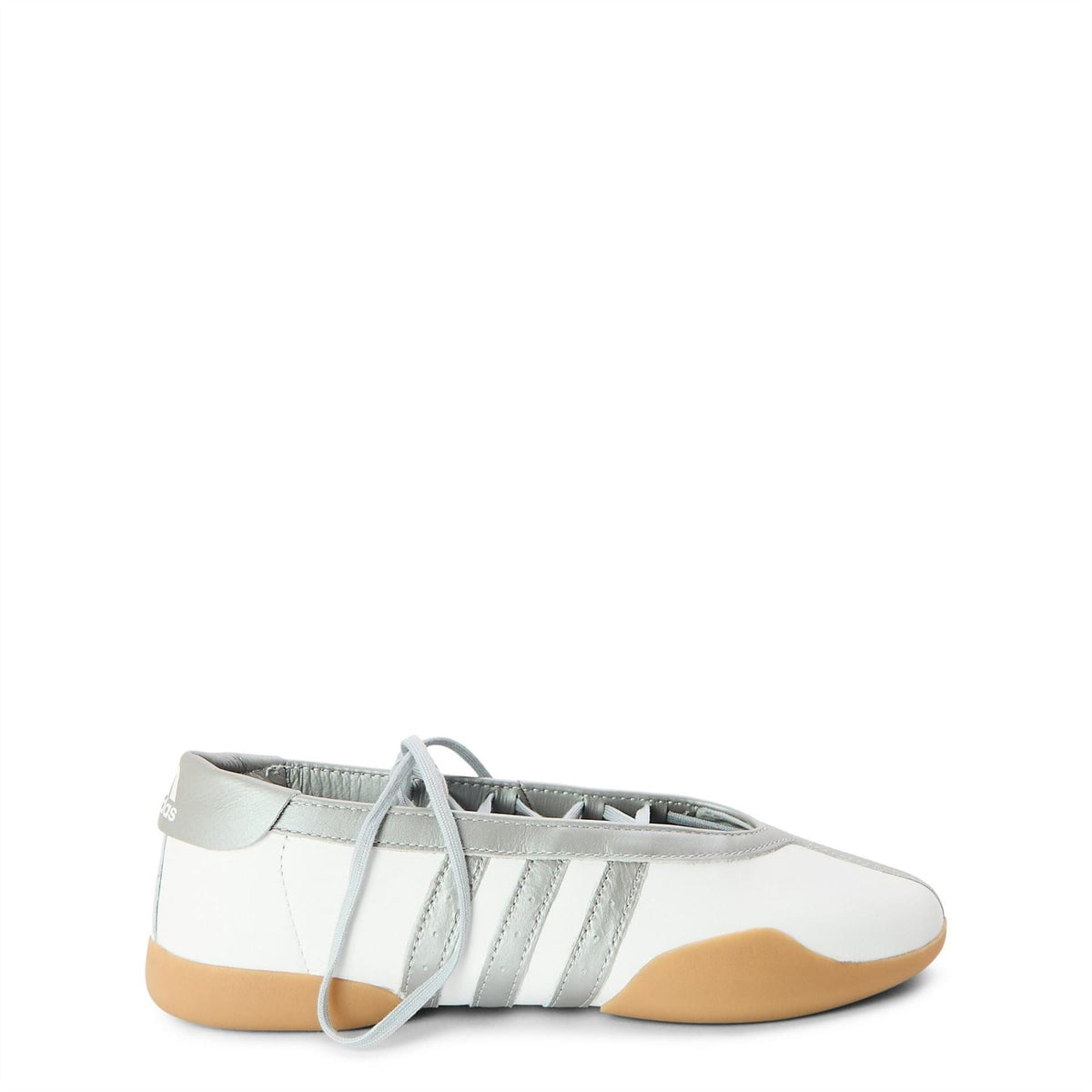 Taekwondo sneakers front view with white upper, white stripes, and tan gum sole
