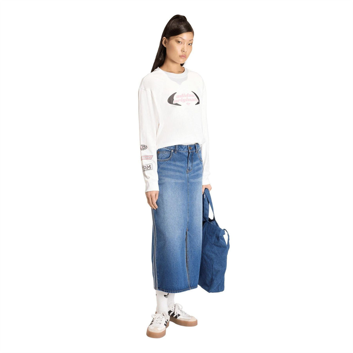 White adidas Originals long-sleeve T-shirt with sleeve graphic and crew neck