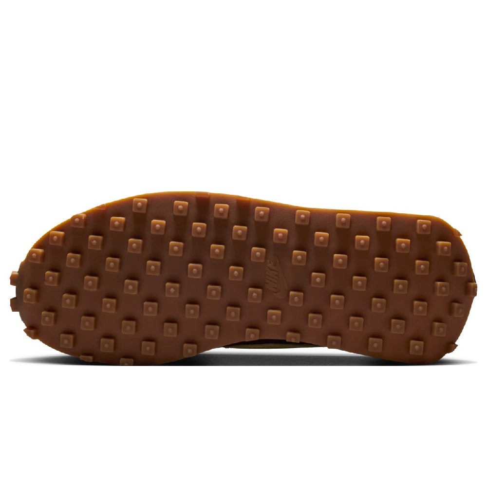 Women's Nike LD-1000 gum rubber outsole with square tread lugs