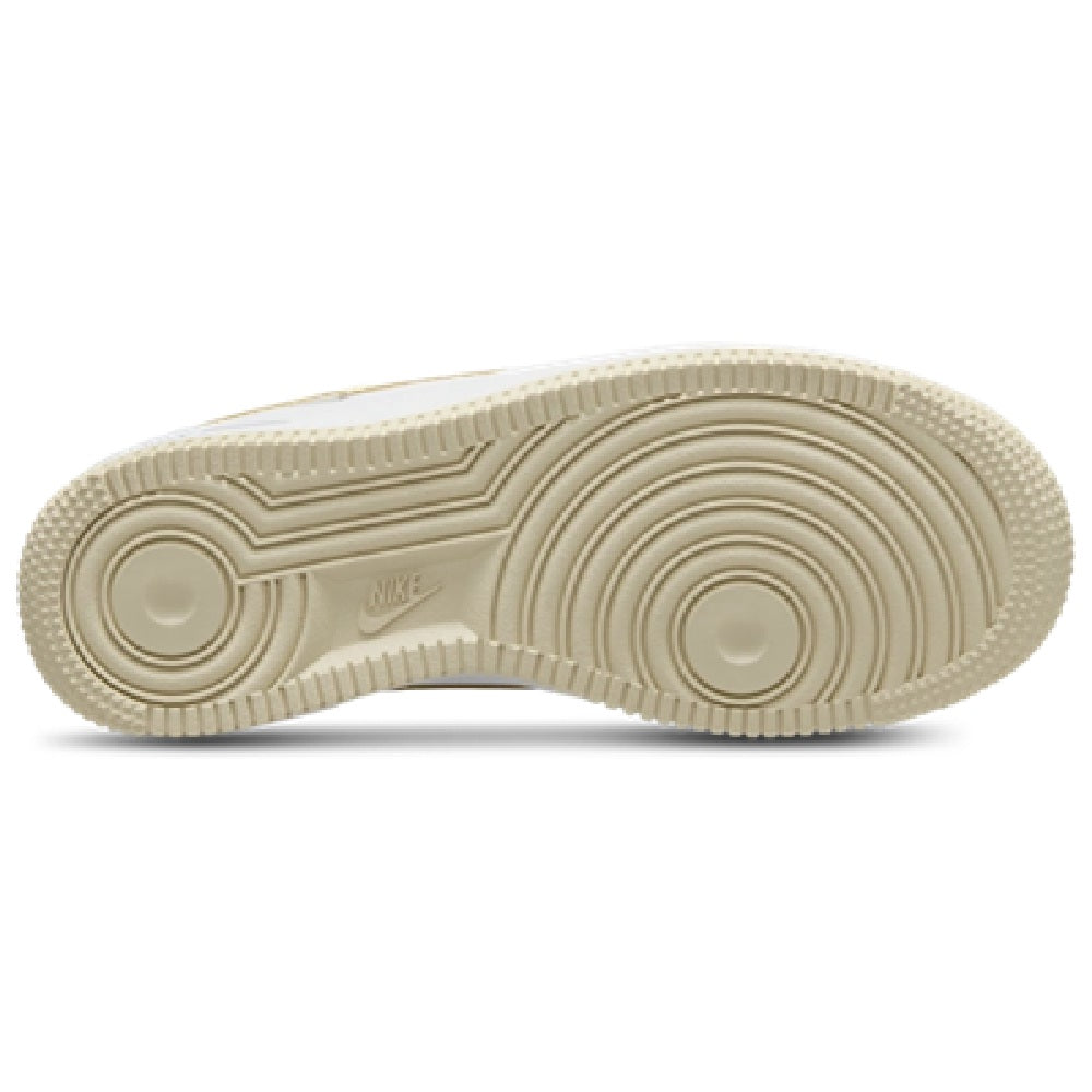 Big kid Nike Air Force 1 sneakers, beige rubber outsole with traction pods