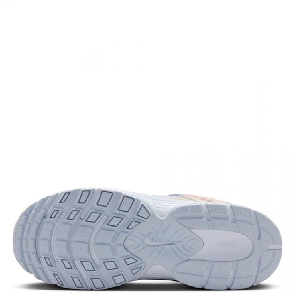 Kids' Nike sneaker outsole with light tread pattern and grippy rubber sole
