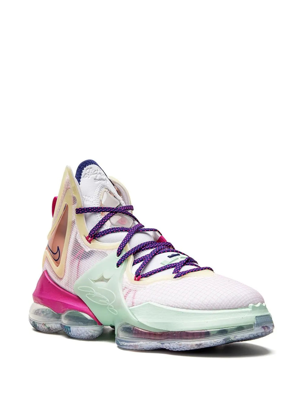 Nike Lebron 19