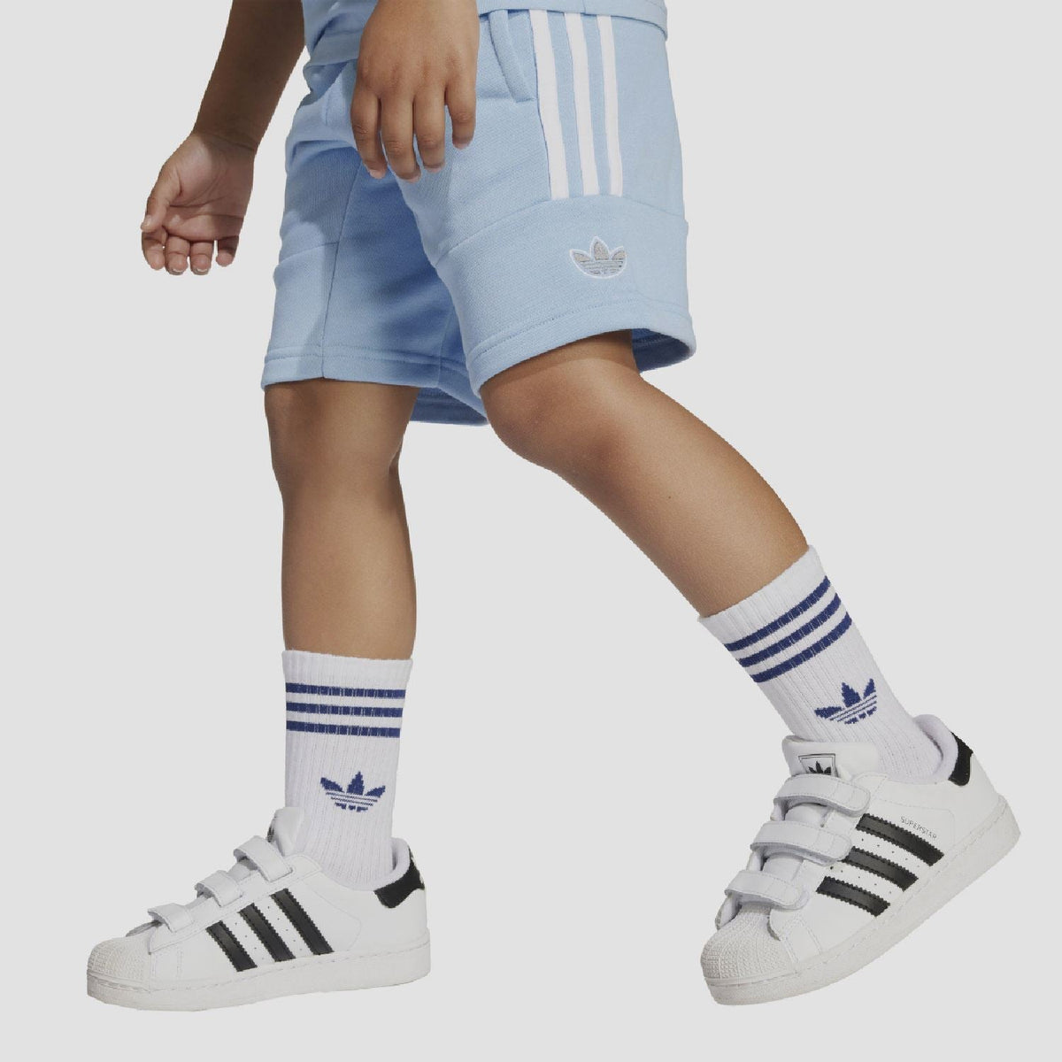 adidas Originals juniors t-shirt and shorts set for kids aged 8-16, casual sporty clothing with adidas branding