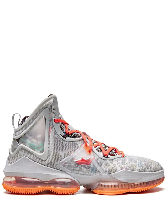 Nike Lebron 19