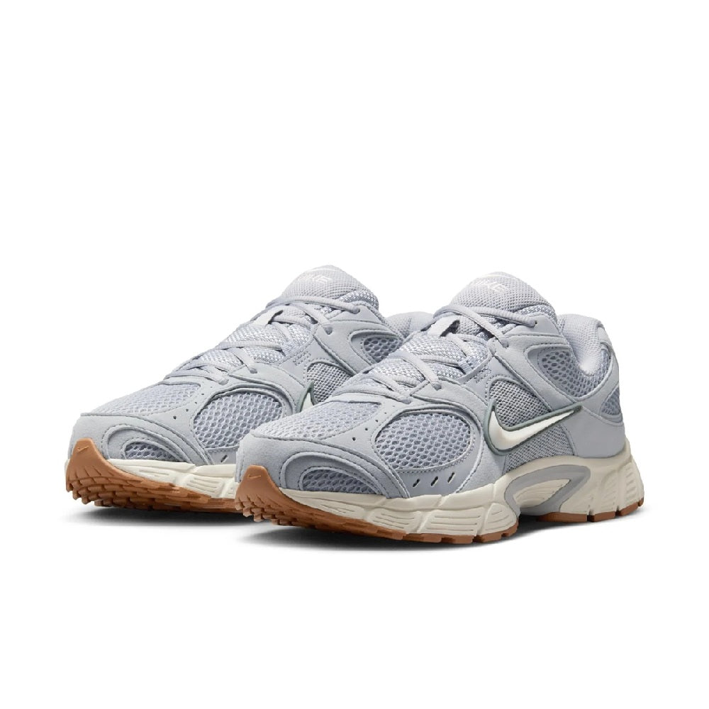 Men's Nike running shoes, light grey mesh and suede overlays with tan outsole