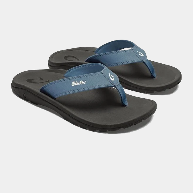 Pair of blue thong sandals with dark rubber outsole