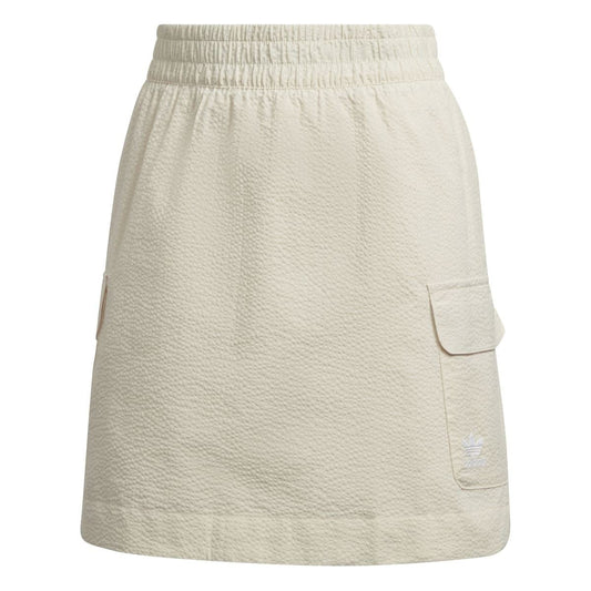 adidas Originals Adicolor Classics poplin skirt, knee-length with a relaxed fit, featuring a waistline and subtle branding details