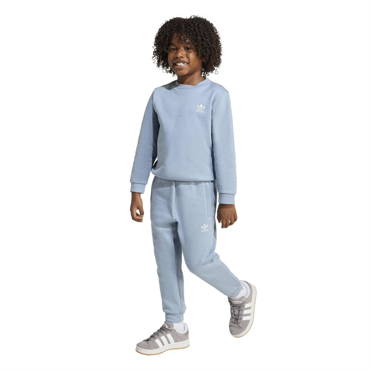 adidas Originals tracksuit set featuring a stylish matching jacket and pants, comfortable athletic wear for casual or sports activities
