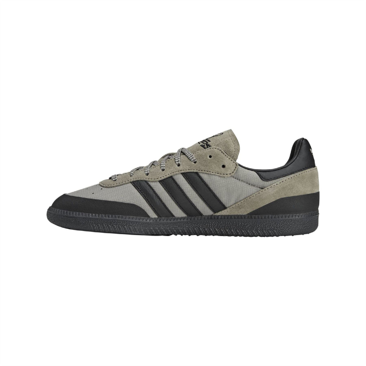 adidas Originals 100 Thieves Palos Hills sneakers, black and white footwear with retro design, casual athletic shoes for everyday wear