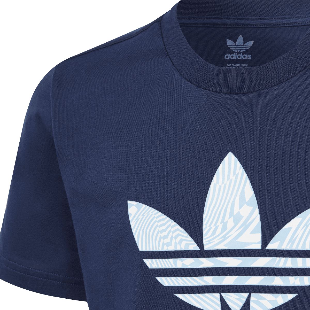 Indigo junior Adidas Originals T-shirt close-up of trefoil graphic and crew neck