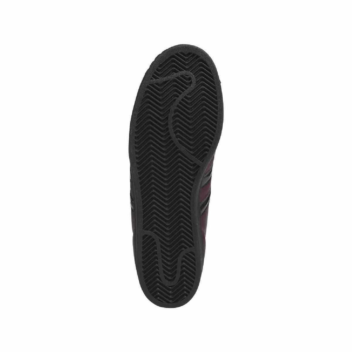 Black rubber outsole with zigzag tread pattern for traction