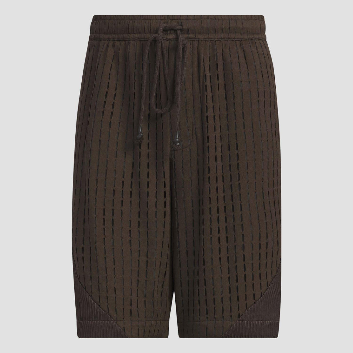 Pinstriped brown shorts with elastic waistband and drawcord