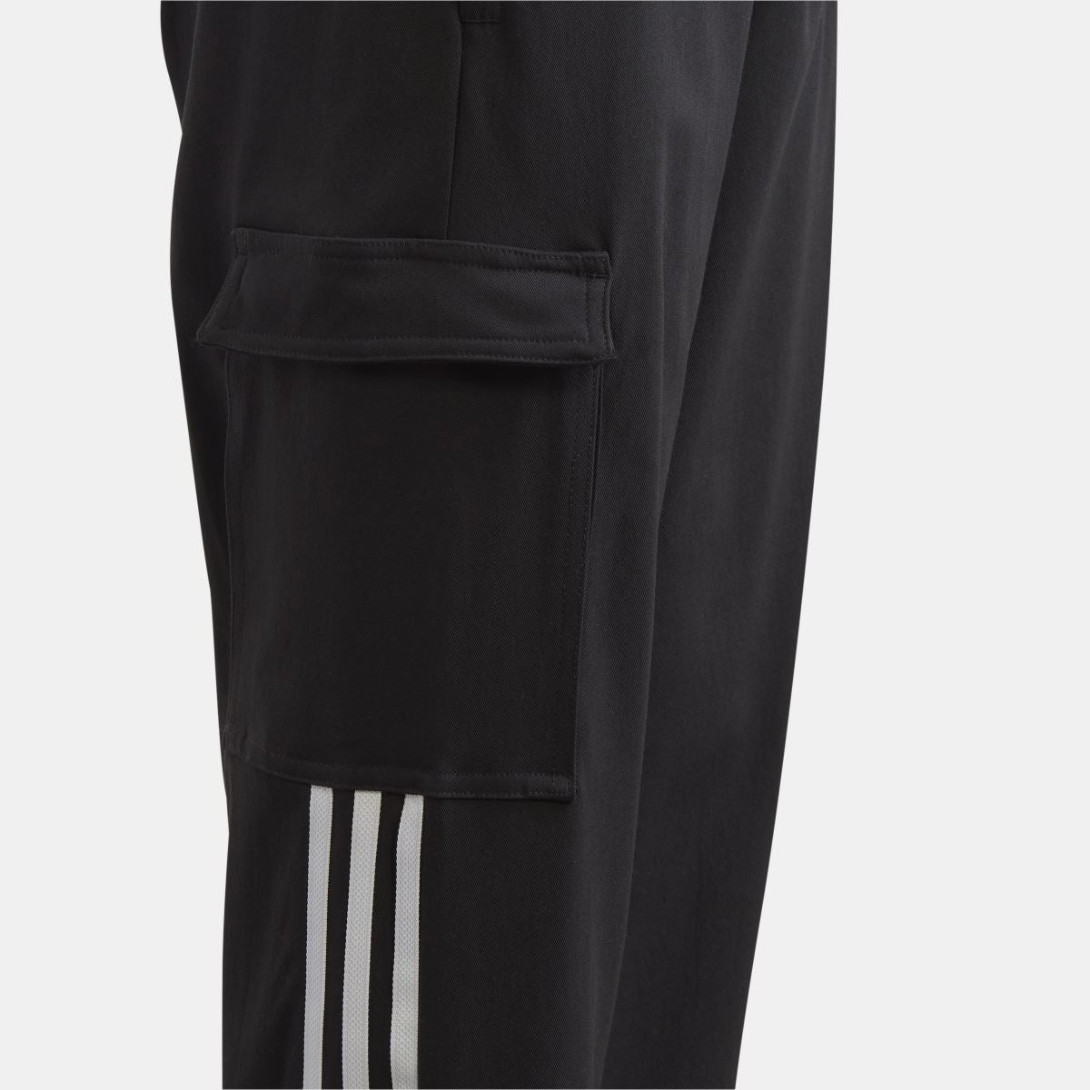 Black kids cargo jogger trousers with side cargo pocket and clean, straight seam