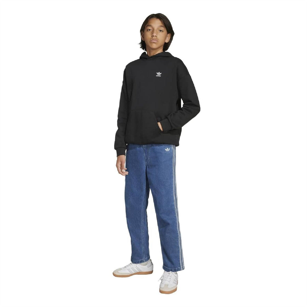 Black relaxed-fit junior hooded sweatshirt with adidas logo, long sleeves.