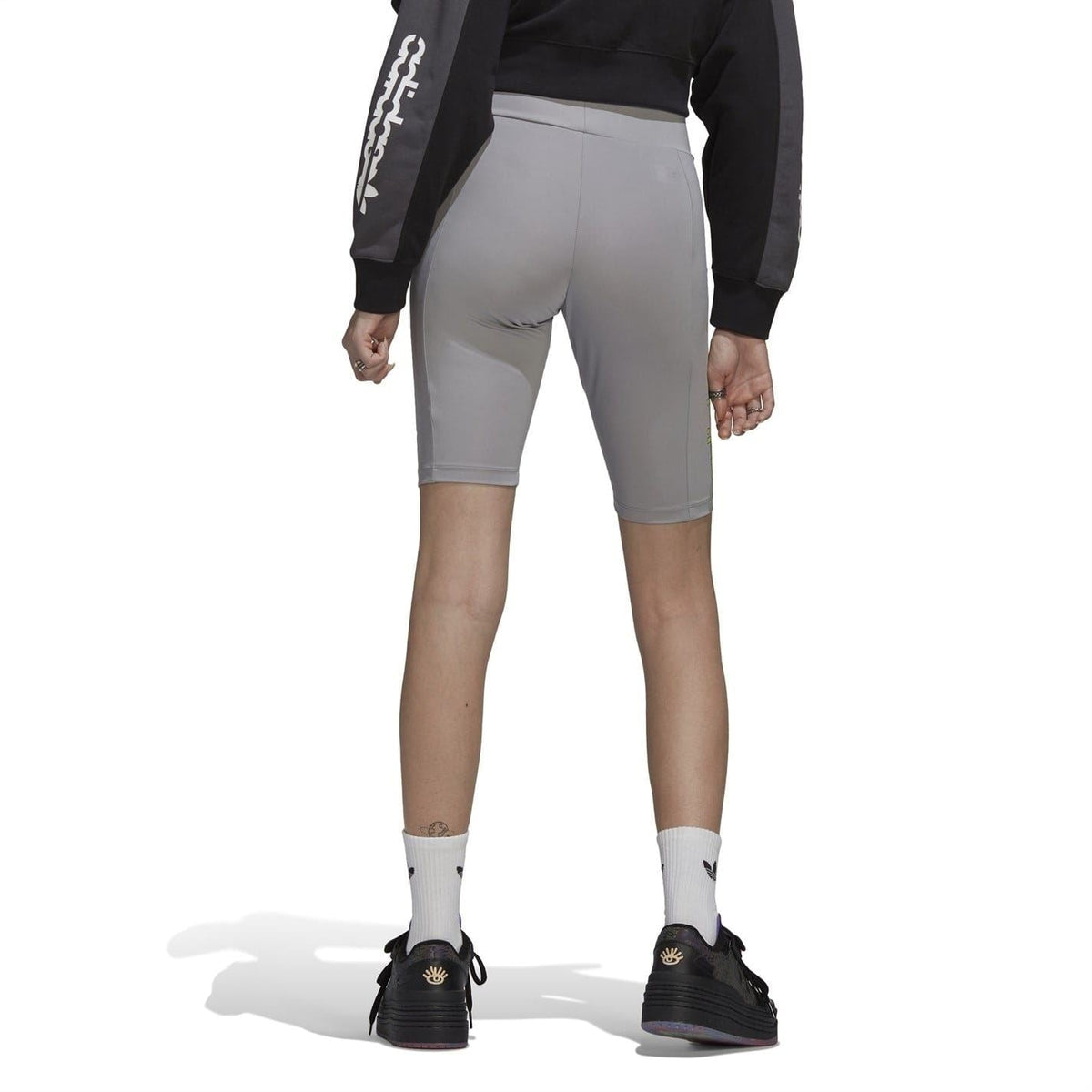 Light gray short leggings with elastic waistband and full-coverage hem