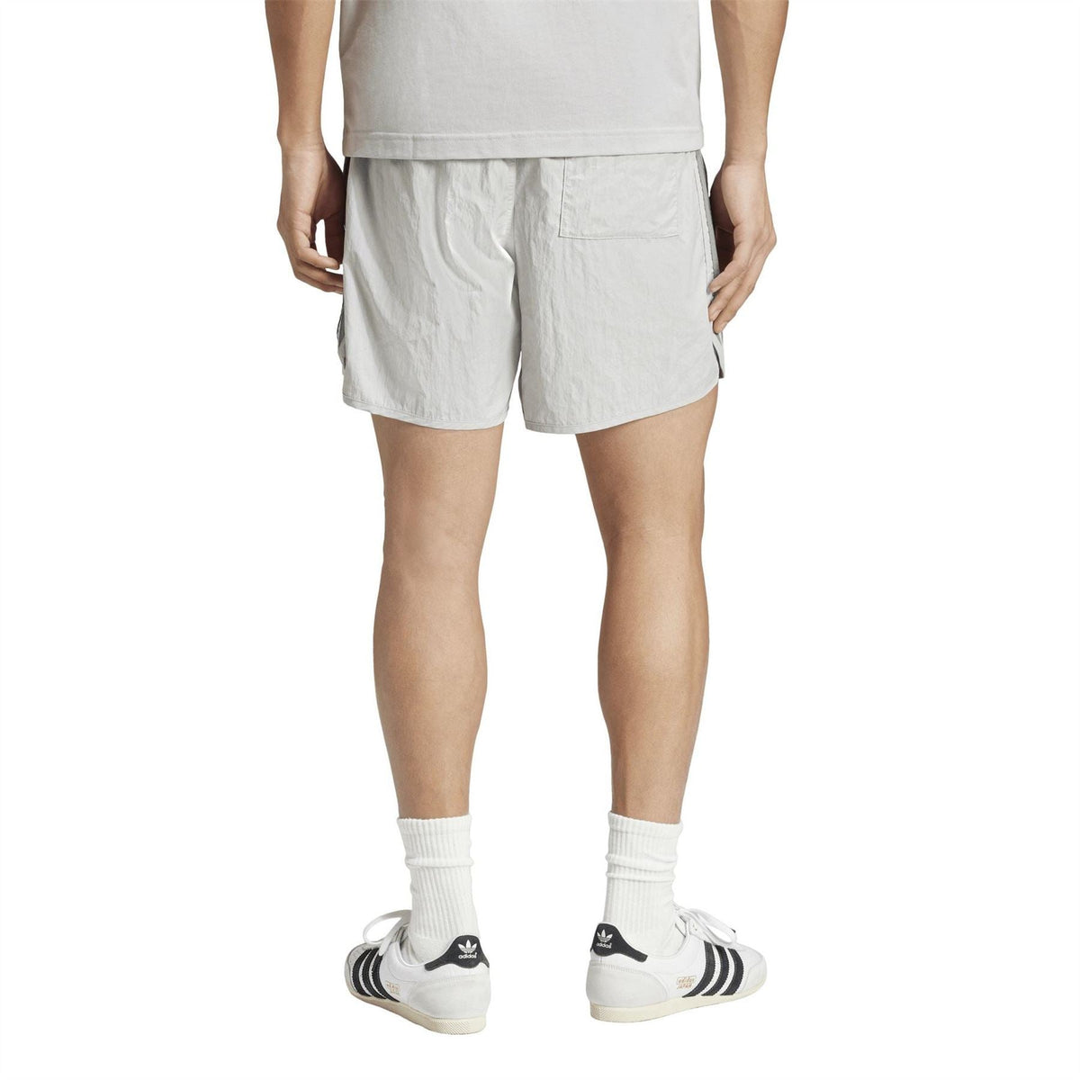 Light grey Sprinter shorts with elastic waistband and rear pocket details