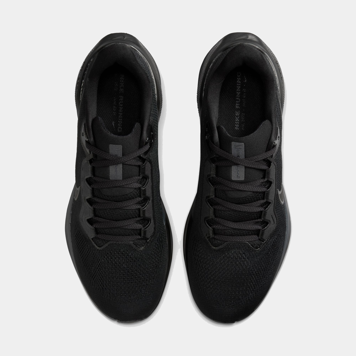 Black lace-up running sneakers with cushioned collar and mesh upper