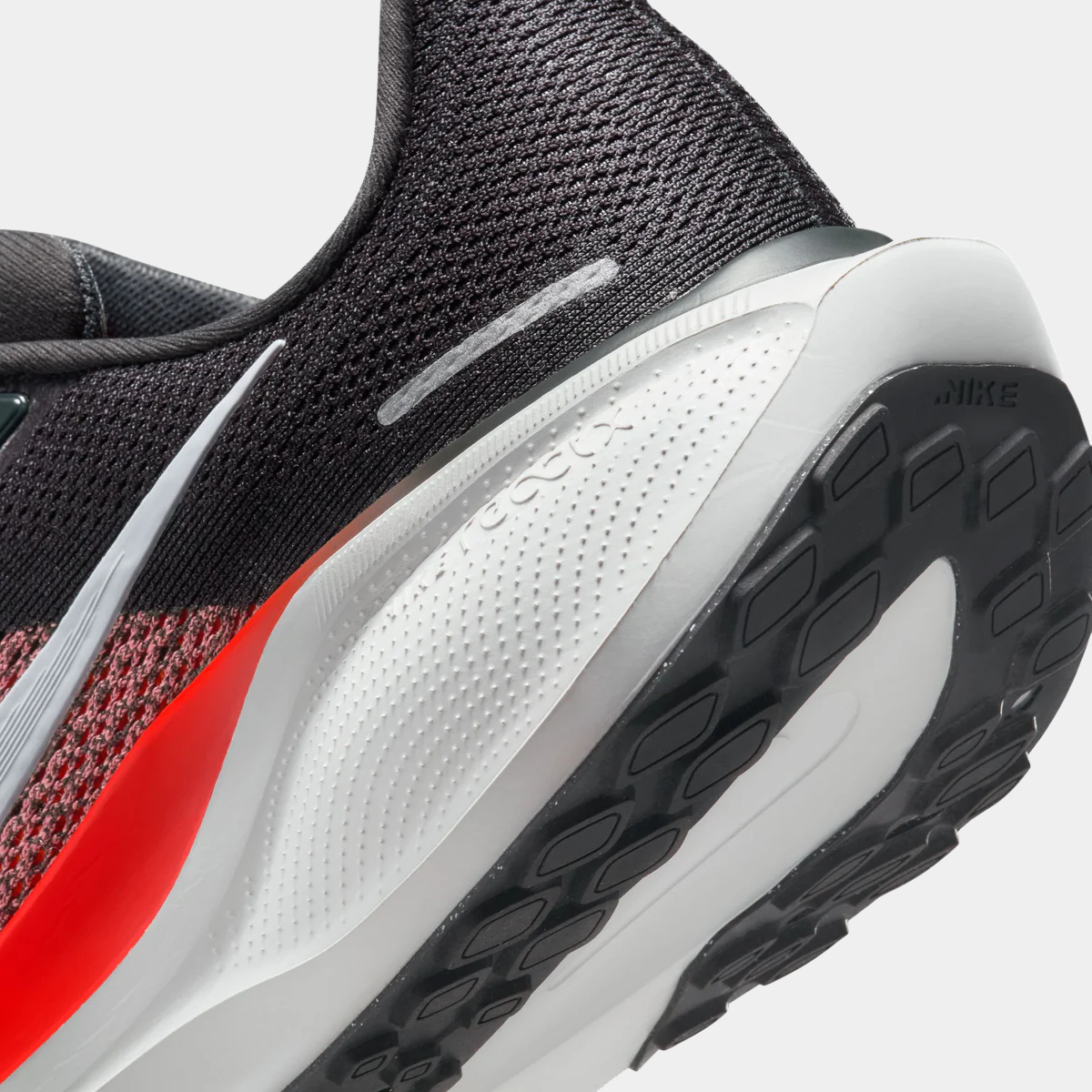 Air Zoom Pegasus 41 close-up, white midsole cushioning with black outsole pattern
