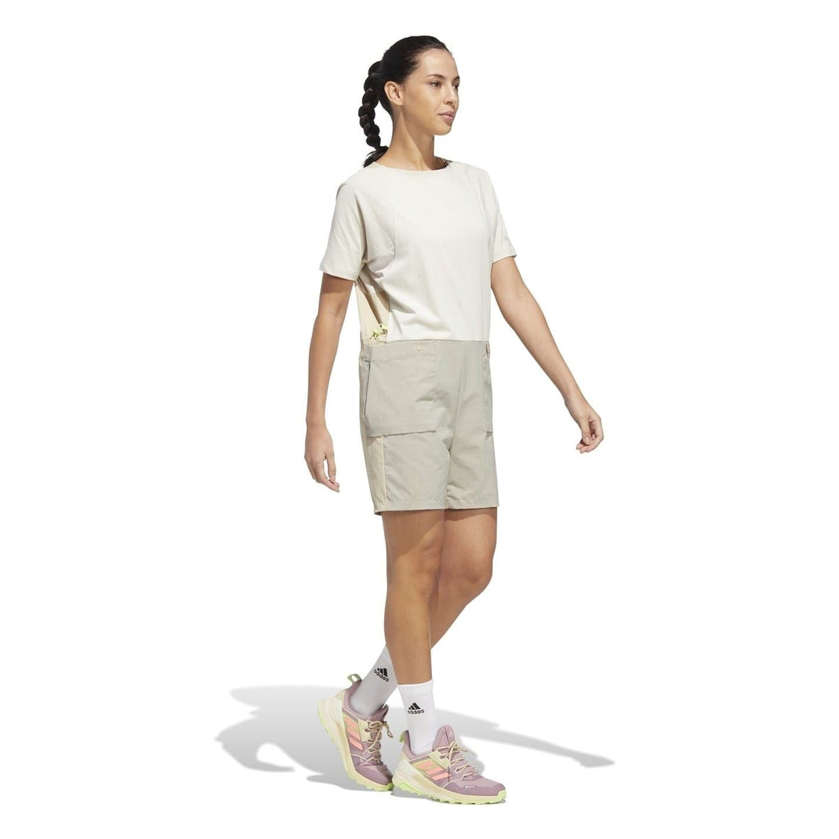 adidas Originals Voyager overalls, casual skirt-jumpsuit in lightweight fabric with adjustable straps and a relaxed fit.