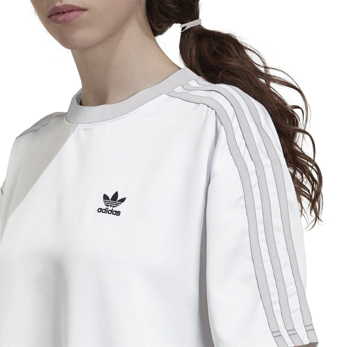 adidas Originals women's T-shirt dress featuring a casual fit, soft fabric, and classic logo design, perfect for everyday wear
