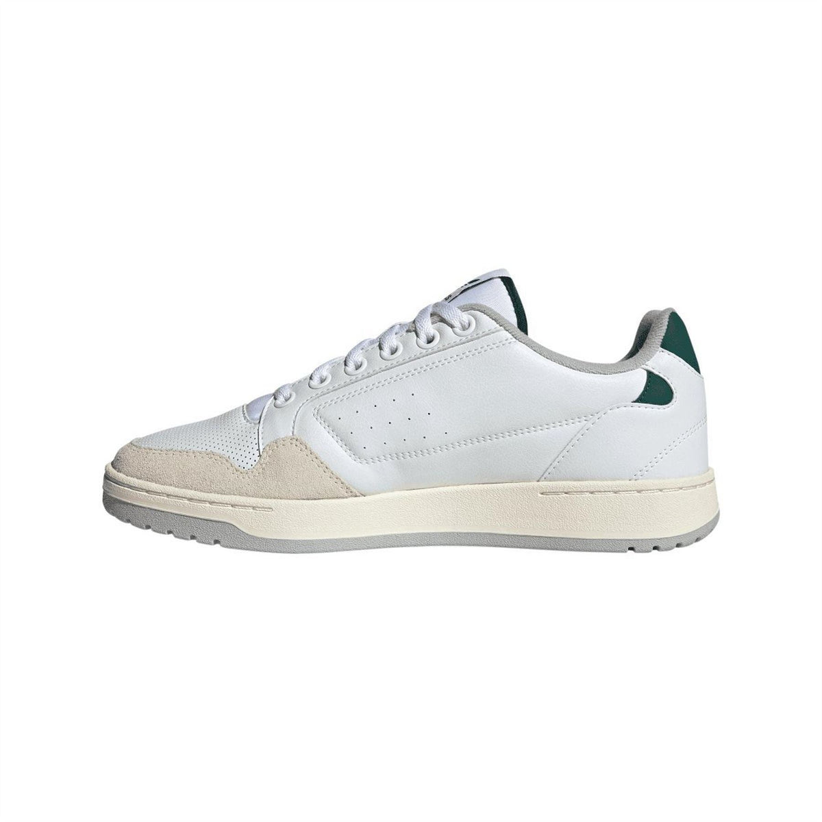 White adidas Originals low-top trainer with green heel stripe, beige sole, lace-up