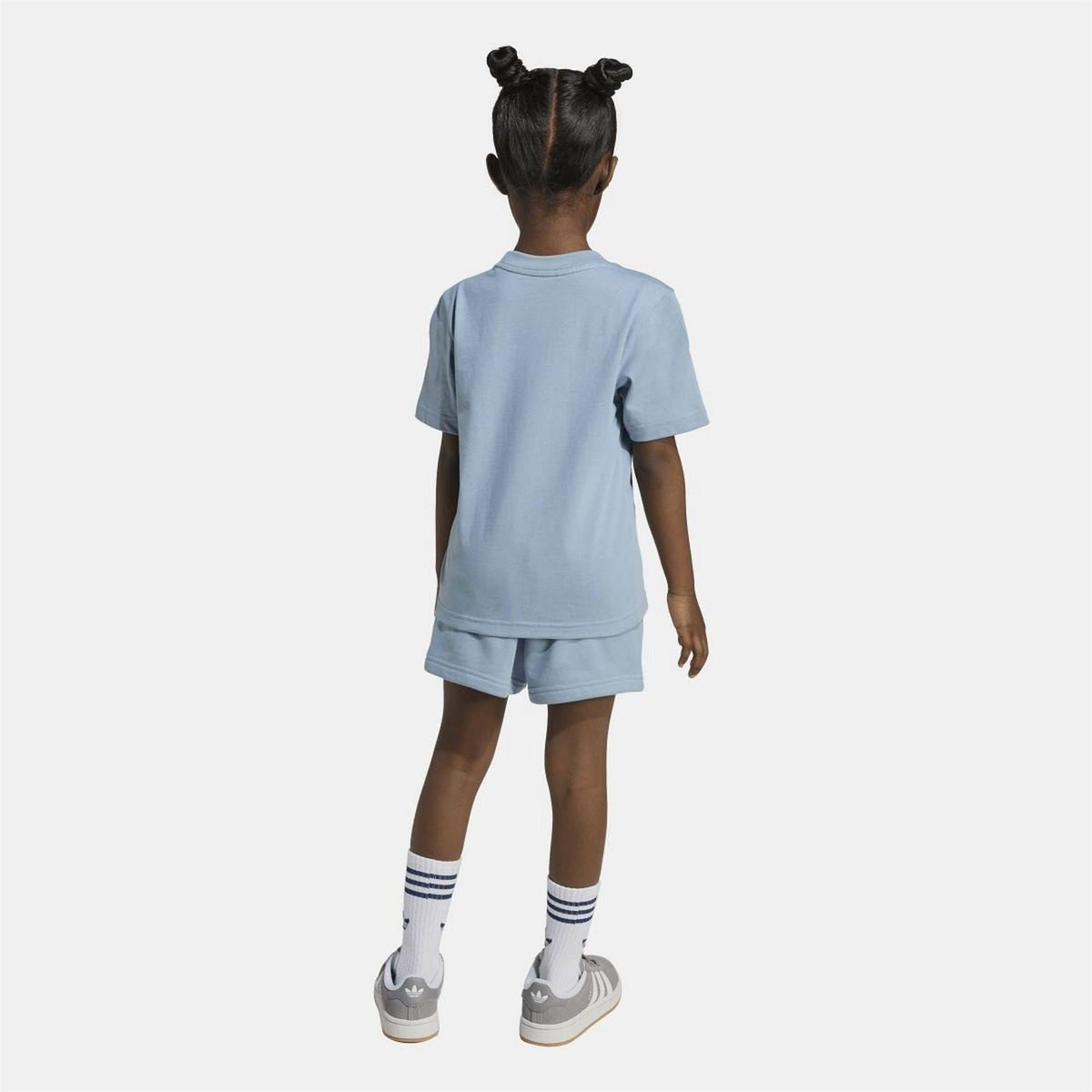 adidas Originals shorts and T-shirt set featuring polo shirts and vests, casual sporty apparel for men or women