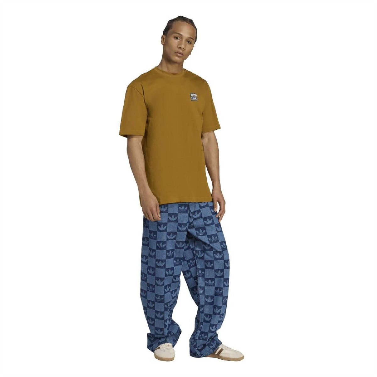 Mustard-gold crew neck short sleeve T-shirt with small front logo patch