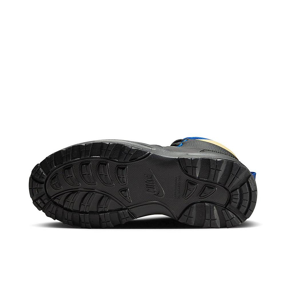 Kids black rubber outsole hiking shoe with tread and blue heel detail