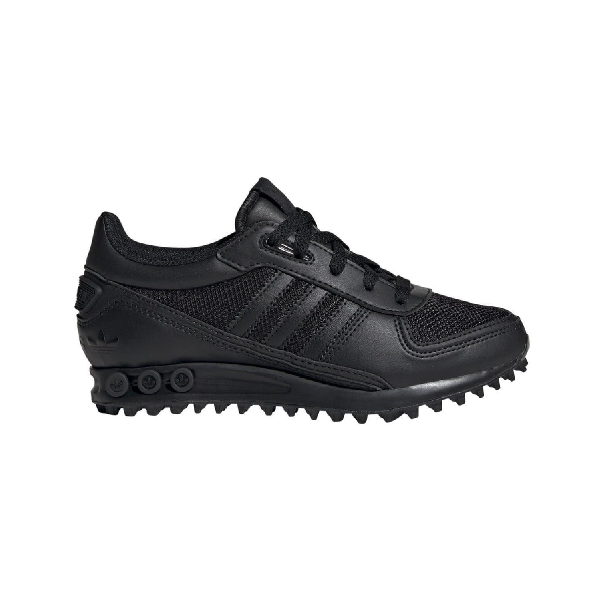 Adidas Originals LA Trainer II juniors black trainers, lace-up profile with three stripes