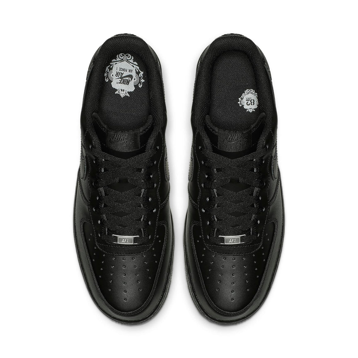 Nike Air Force 1 '07 sneakers, black lace-up shoes with tongue and inside label
