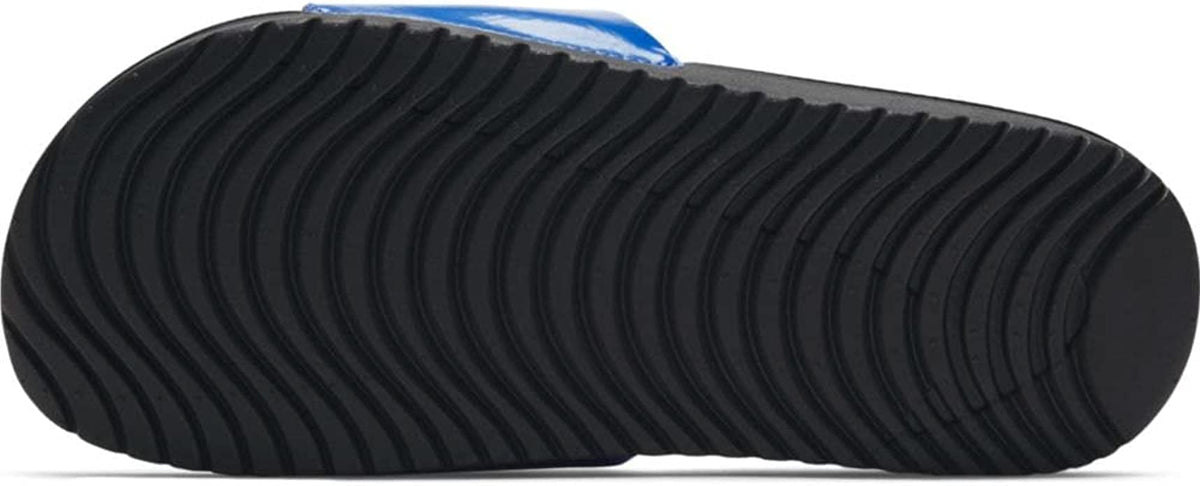 Black ribbed outsole on kids' Nike Kawa Slide sandals
