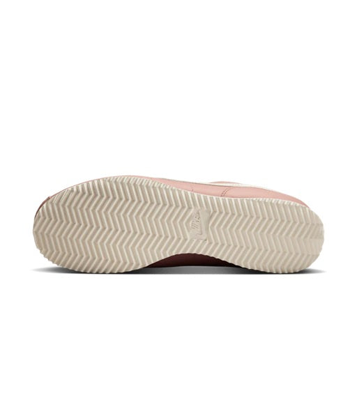 Women's Nike Cortez outsole with zigzag tread in pink and Sail colorway