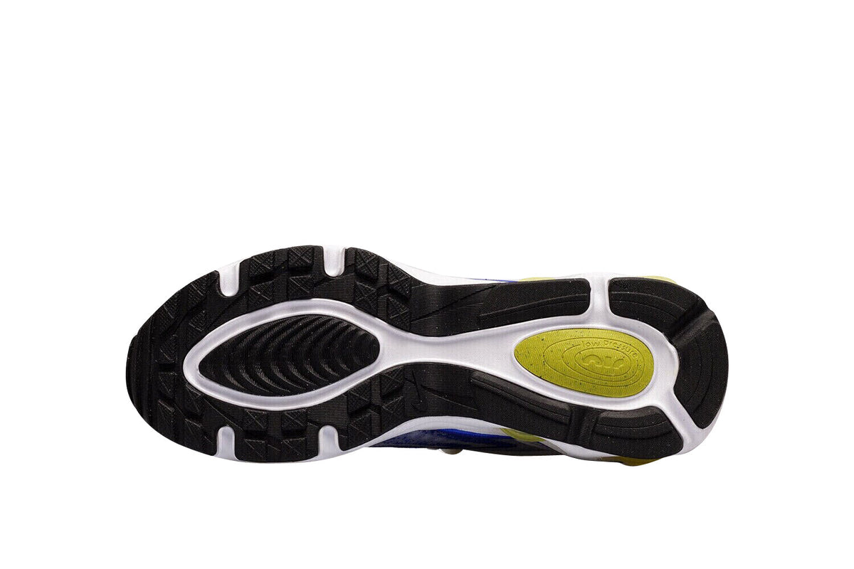 Nike Air Max TW kids outsole, black tread with white midsole and yellow-green insert