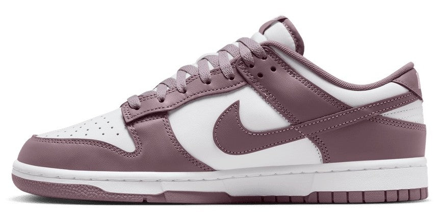 Men's Nike Dunk Low retro sneakers, side view with white and taupe overlays