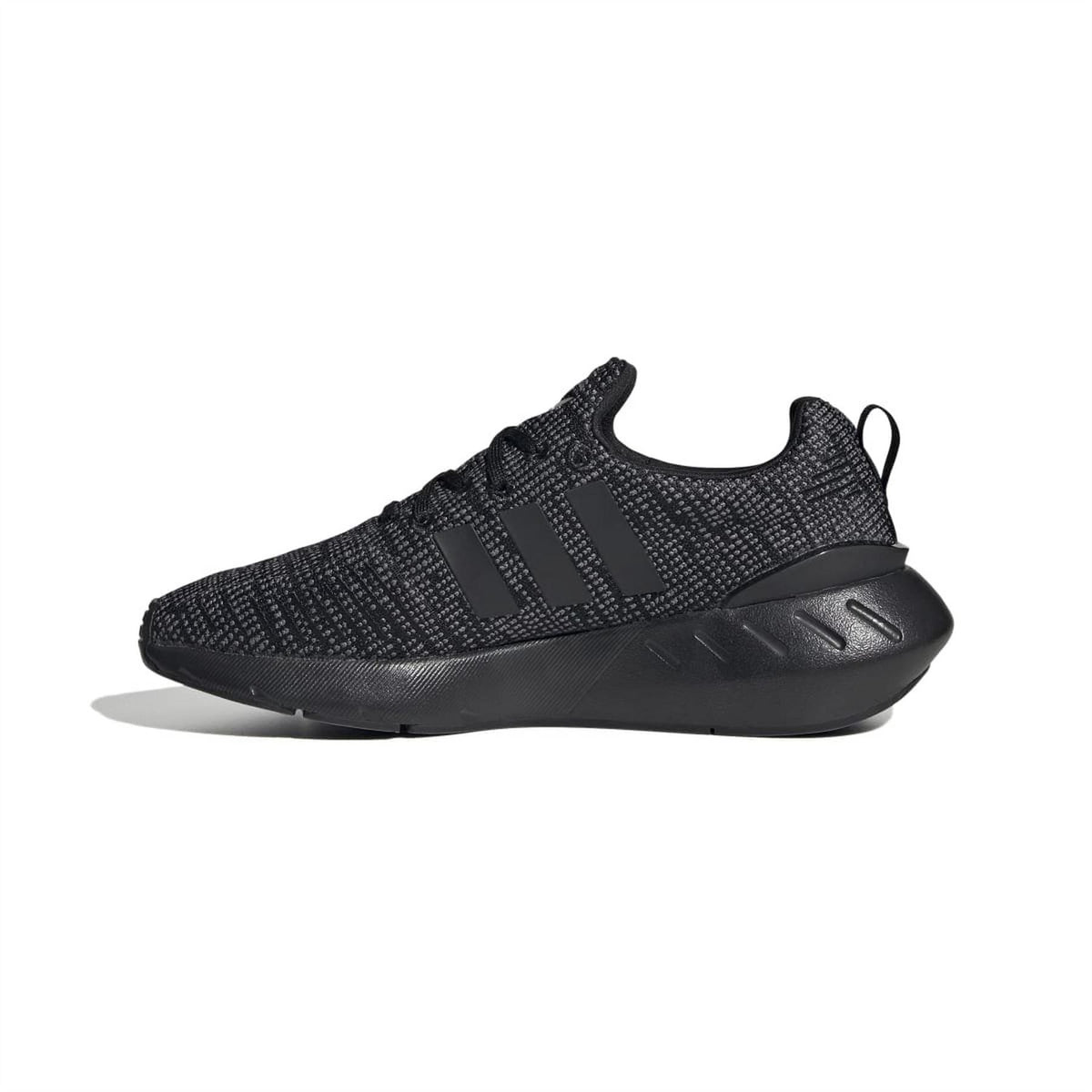 adidas Originals Junior Swift Run 22 trainers in size 3-5, lightweight athletic shoes with breathable mesh and supportive soles.