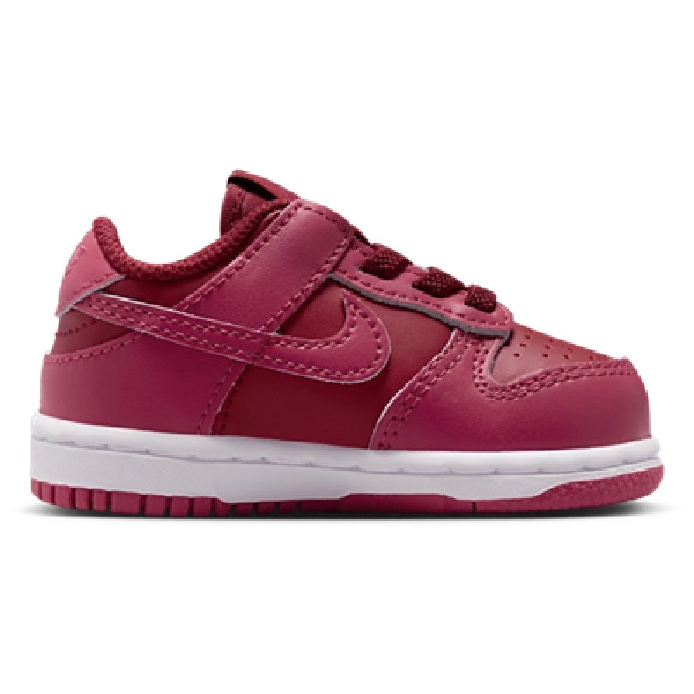 Toddler Nike Dunk Low low-top sneakers in burgundy with white rubber sole