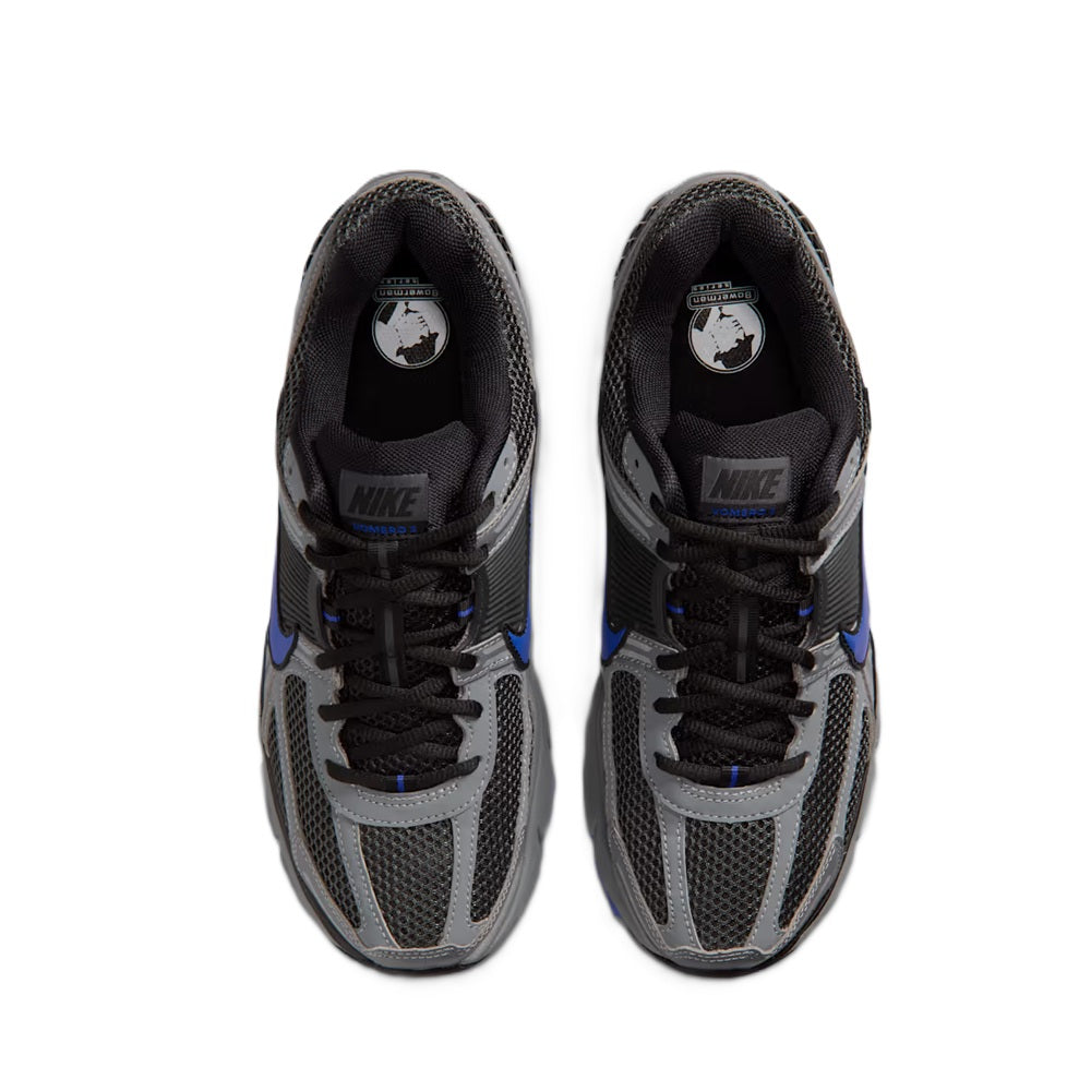 Men's Nike Zoom Vomero 5 shoes, black interior lining with Nike heel logo