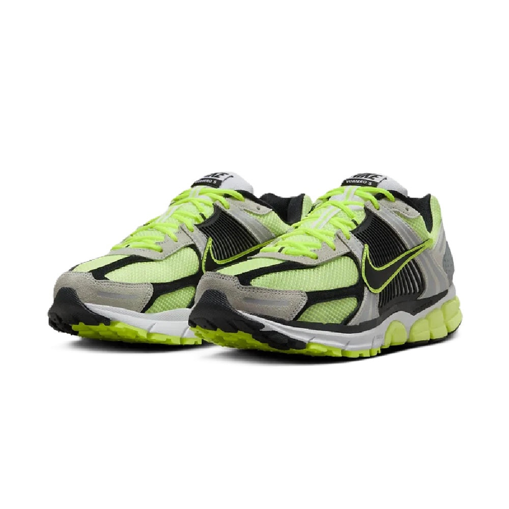 Men's running shoes front view: lime green laces, black overlays, gray panels