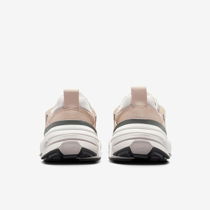 Women's V2K Run beige sneakers, heel tab and layered outsole, lace-up