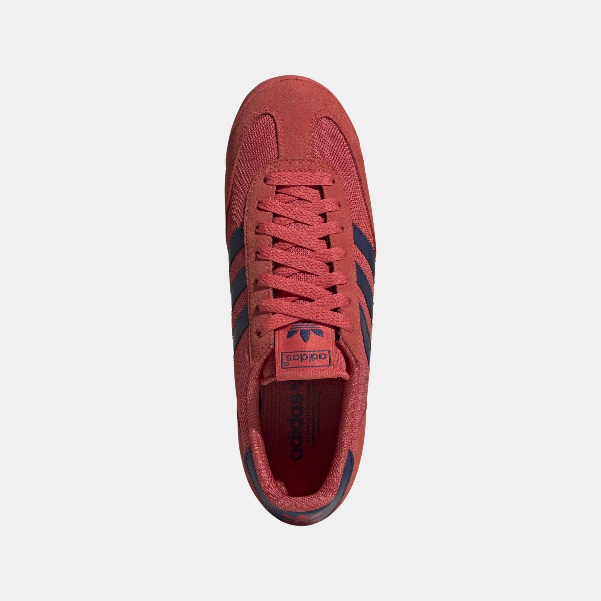 adidas Originals R71 shoes, casual footwear with classic design, featuring white and navy color accents and a low-top silhouette.
