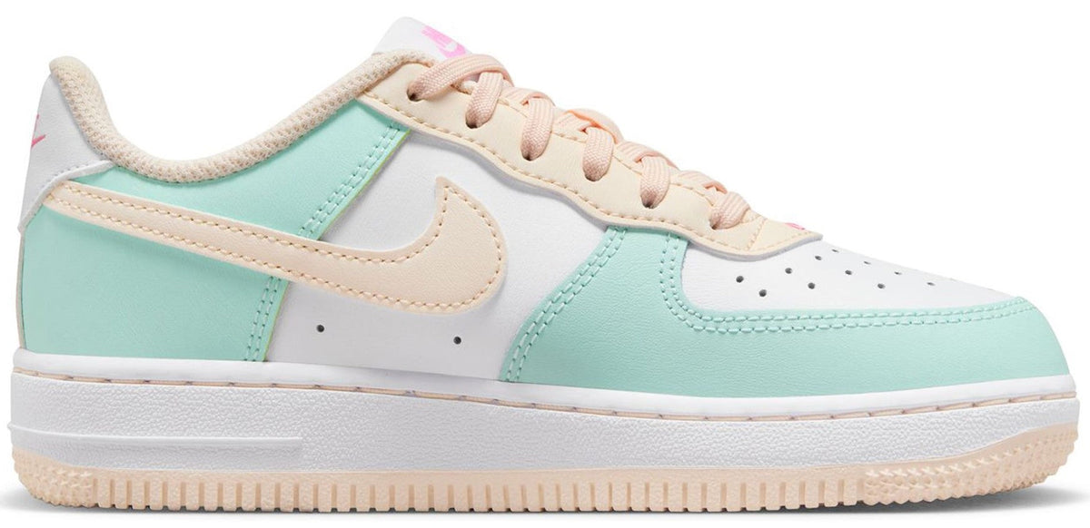 Kids' low-top sneakers, mint green panels with white toe box and pink accents