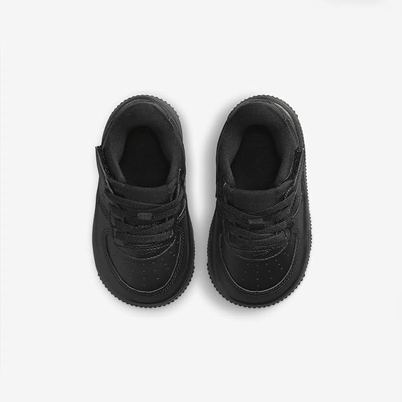 Toddler Nike Force 1 Low EasyOn black sneakers, front view with padded collars