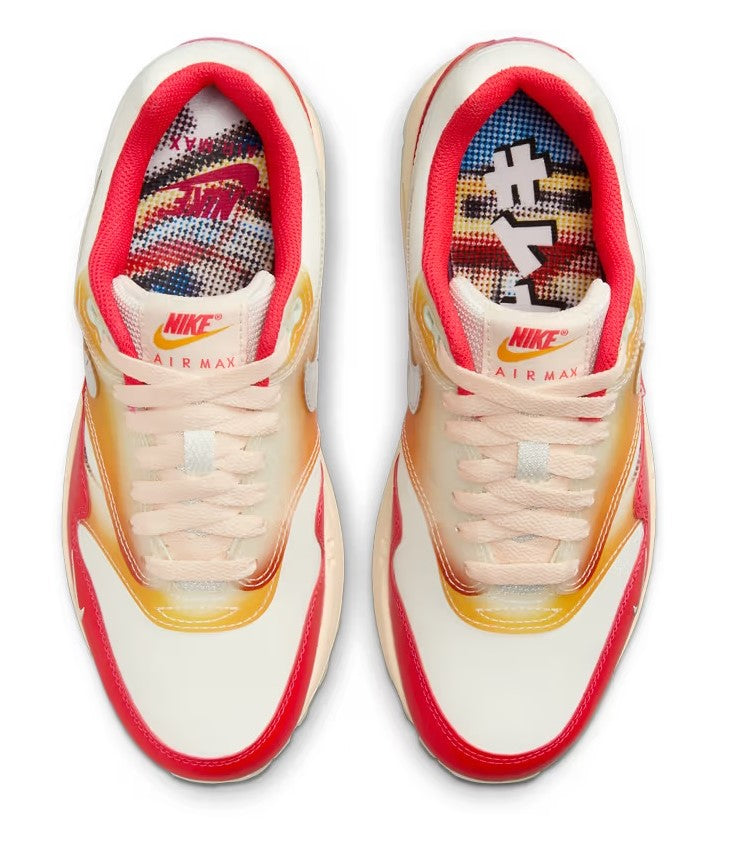 Women's Air Max sneakers, insides: cream laces, red lining, Nike Air Max logo on insole