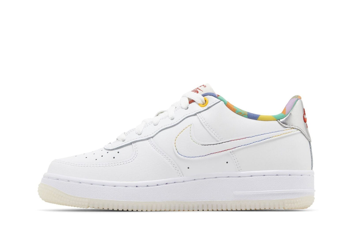 White kids Nike Air Force 1 low-top sneaker with swoosh and multicolor collar lining