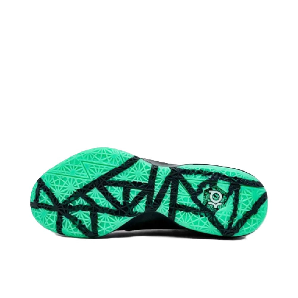 Nike KD VI outsole, green tread pattern on black rubber with traction grooves