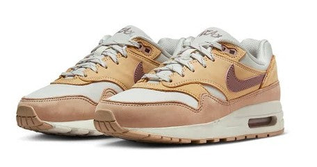 Kids' Nike Air Max 1 SE sneakers, tan and peach uppers with light bone laces