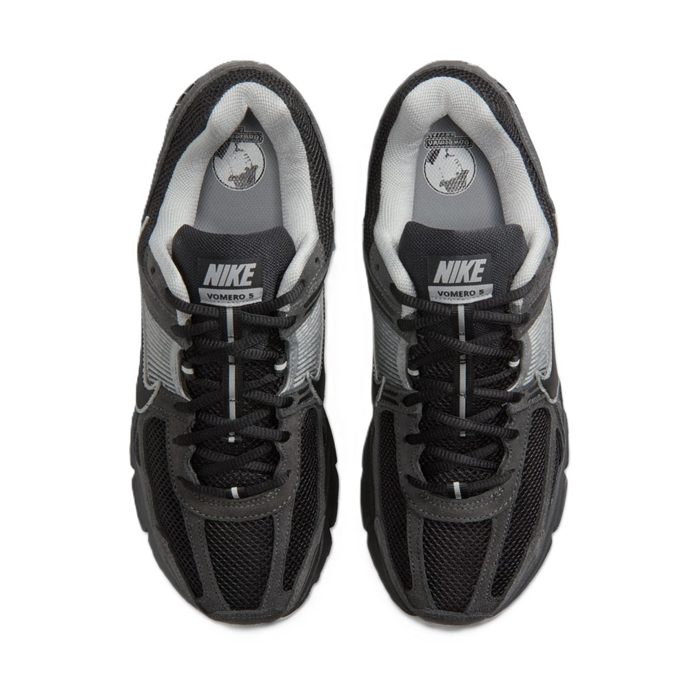 Men's Nike Zoom Vomero 5 sneakers, tongue and lace area, black with gray lining