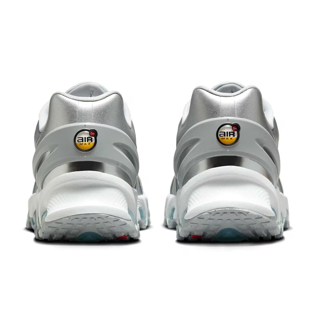 Light grey Nike Air Max DN8 sneakers, rear air logo and cushioned heel