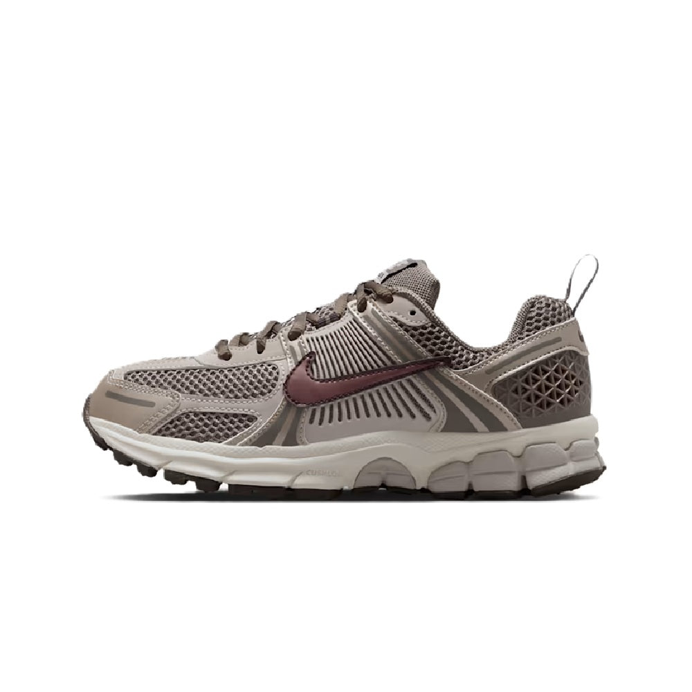 Big kid's running sneakers, taupe/gray knit upper with red swoosh and chunky sole