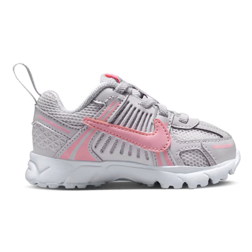 Toddler's Nike Vomero 5 grey sneakers with pink swoosh and front strap
